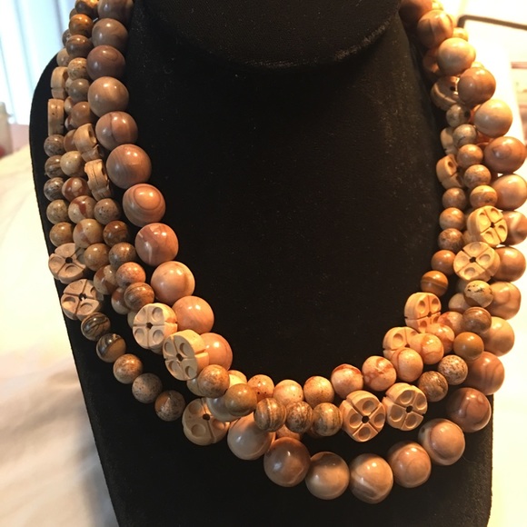 Necklace - Picture 2 of 3